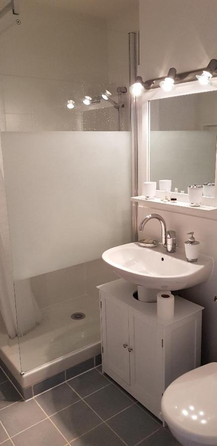 Les Rochers De Vallieres, Appartement De 35 M2 Avec 1 Chambre, Terrasses, Jardin 140 M2, Vue Panoramique Face A L'Ocean ! Saint-Georges-de-Didonne Exterior foto